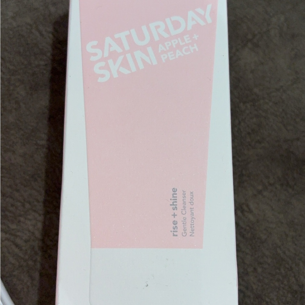 Saturday Skin Apple + Peach Gentle Cleanser